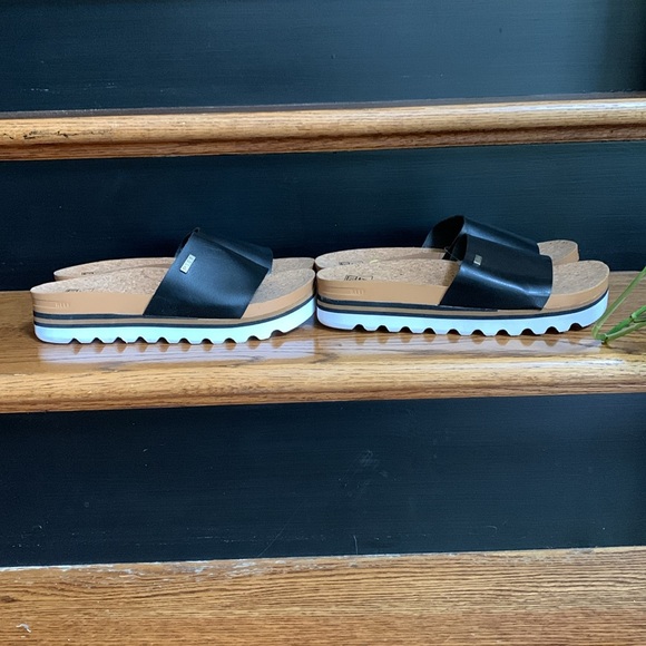 Reef ladies sandals, black.  ms - Picture 4 of 5